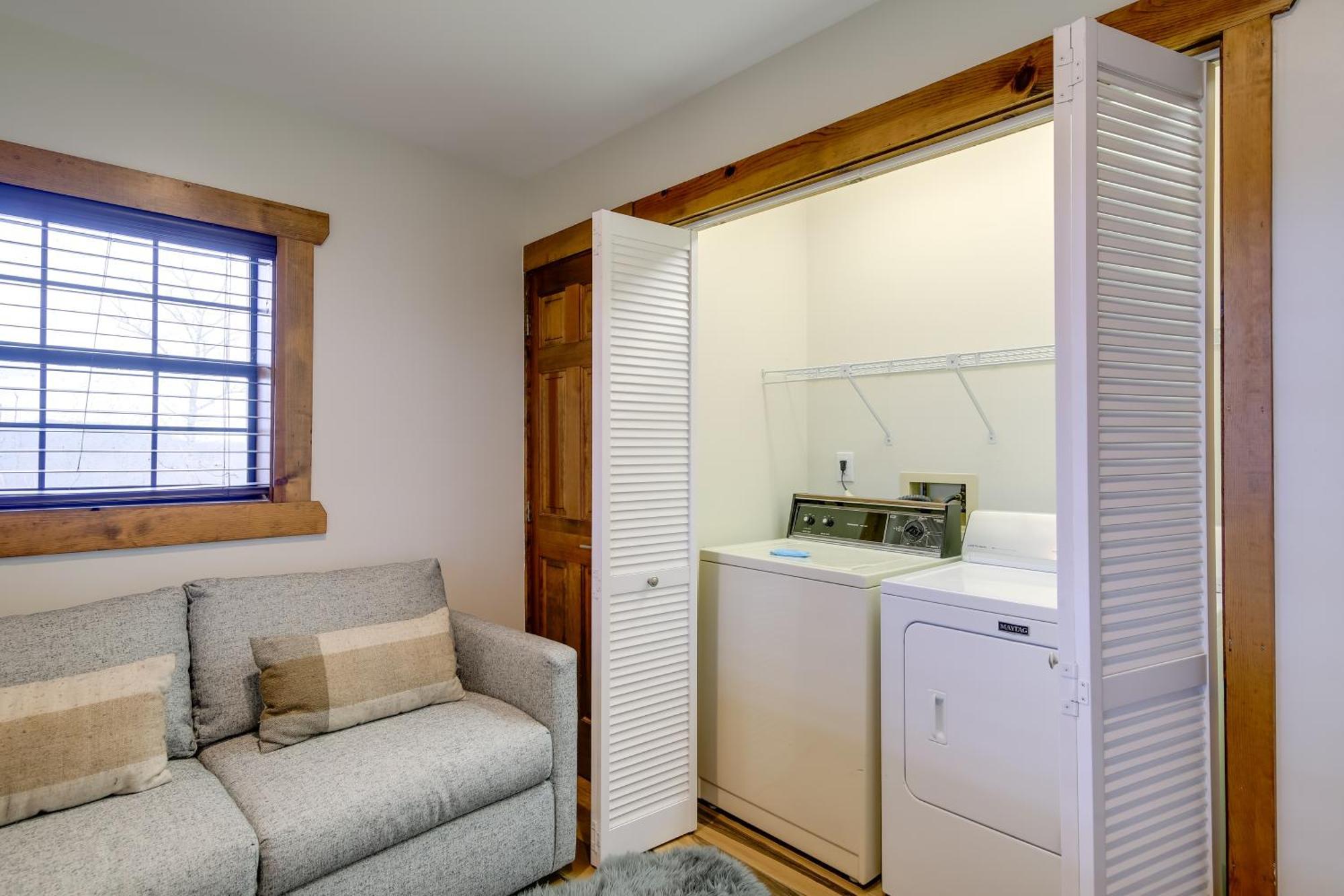 Upscale Gatlinburg Cabin Deck, Fire Pit And Hot Tub المظهر الخارجي الصورة