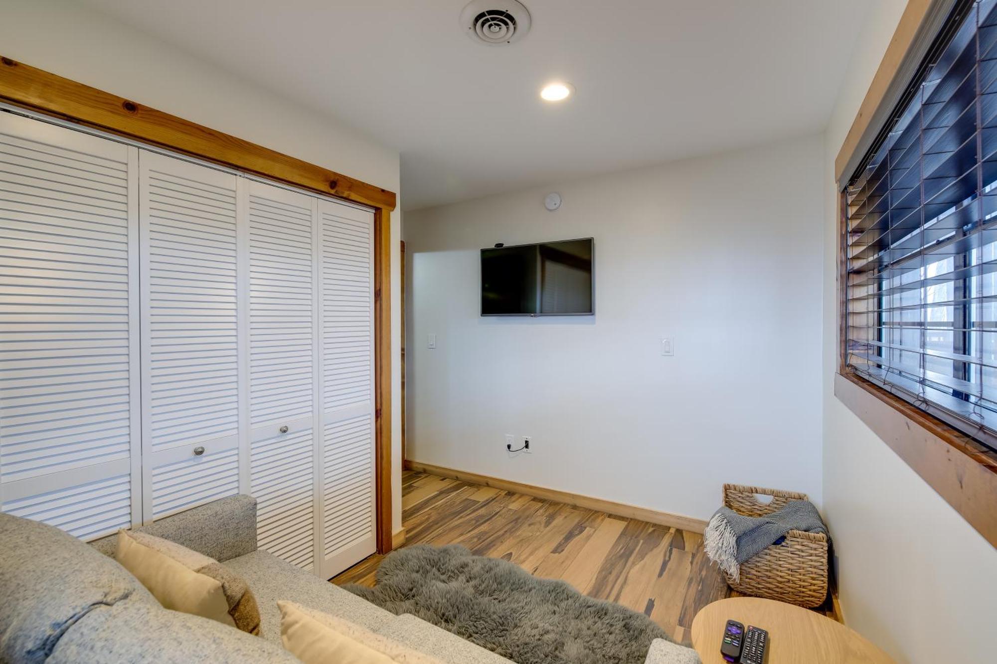 Upscale Gatlinburg Cabin Deck, Fire Pit And Hot Tub المظهر الخارجي الصورة